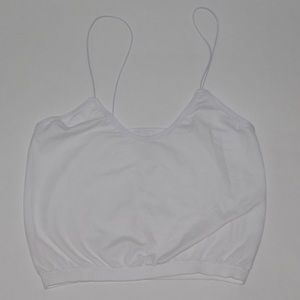 NWOT Cute and simple whit tank / crop top